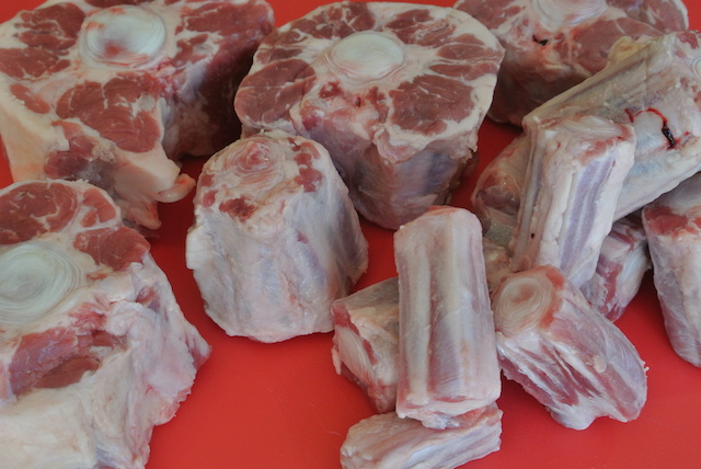 Raw oxtails are not very attractive