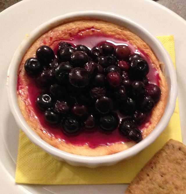 Baked ricotta with blueberry compote