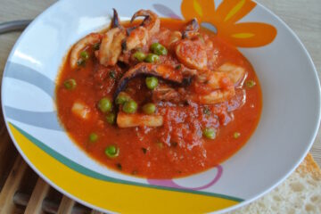 Seppie con piselli (Cuttlefish with peas)