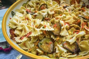 Smoked Salmon and Zucchini Pasta Salad