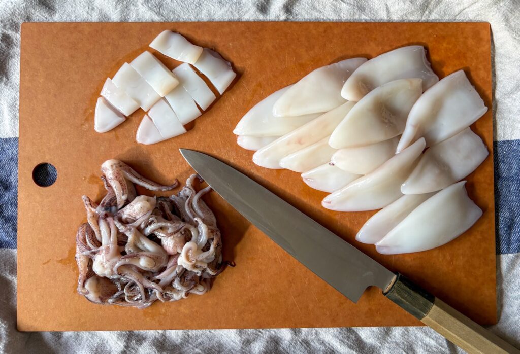 slicing squid